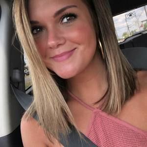 Meet your Posher, Lindsey